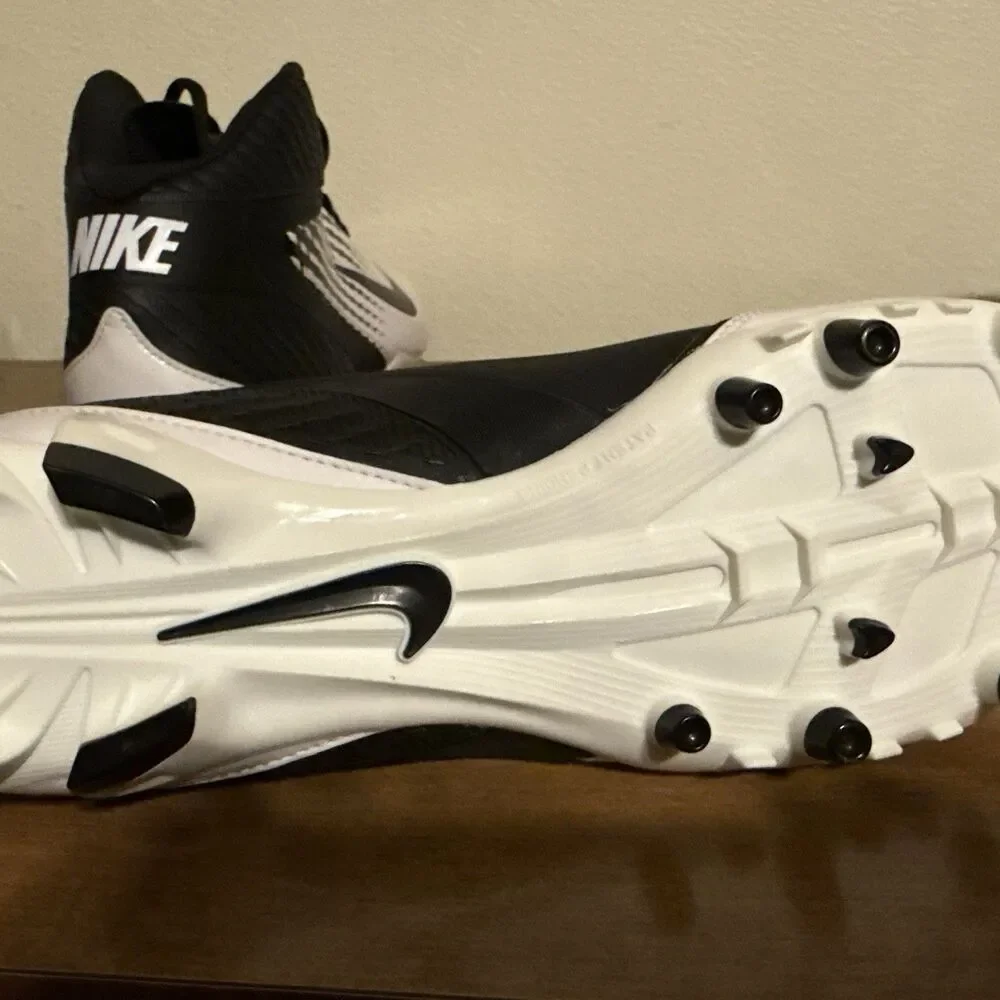 Nike product pair